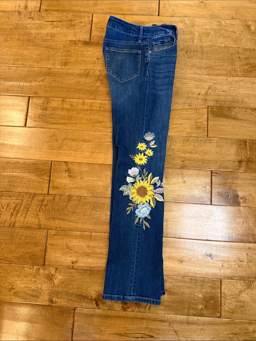 Driftwood Kylee Sunflower Bootcut Jeans 🌻 - Picture 3 of 12